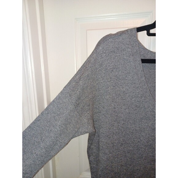 American Eagle V Neck Pullover Knit Sweater Womens L Gray Longsleeve Lightweight - Picture 4 of 5